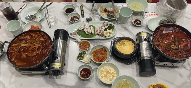 Chân Gà Anh Béo - 뚱뚱닭발 photo 3 in Thao Dien