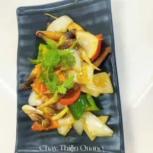 Stir-Fried Mushrooms With Satay Sauce at Chay Thiện Tâm