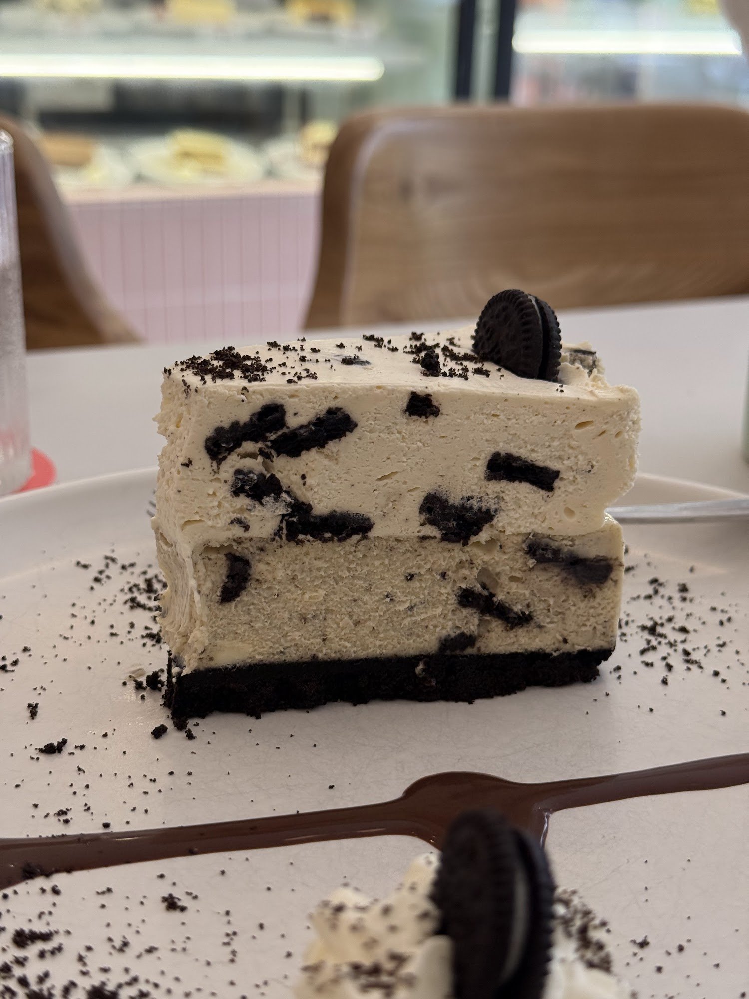 Cheesecake vs Traditional Cake: Why More Saigon Celebrations Are Choosing Cheesecake