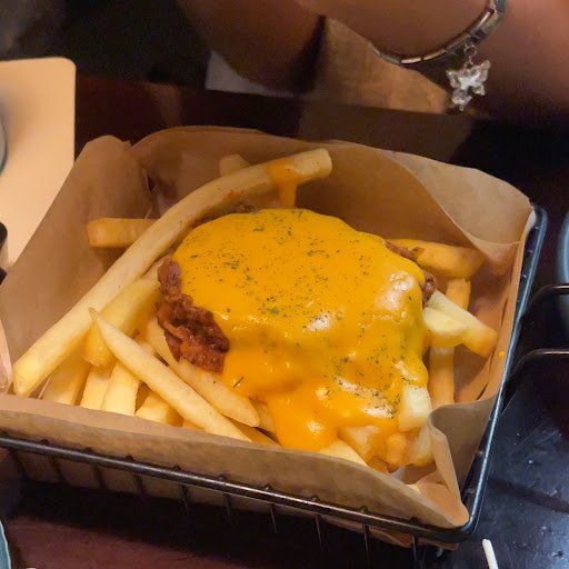 Cheeseburger with Fries