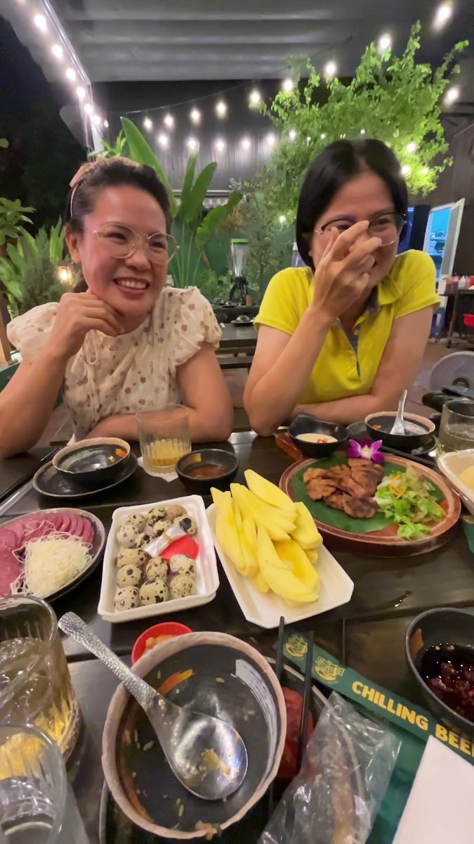 Chilling Beer - Quán nhậu Chill Sài Gòn, Bia Tươi & Món Ngon in Saigon