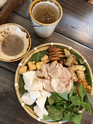 CON CO RESTAURANT Restaurant in Thao Dien - exterior