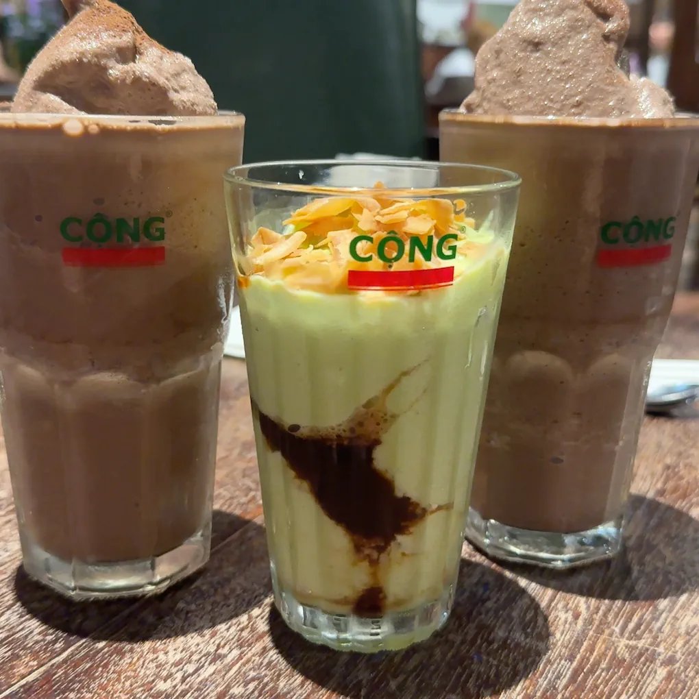 CÔNG Matcha & Chocolate Layered Drink