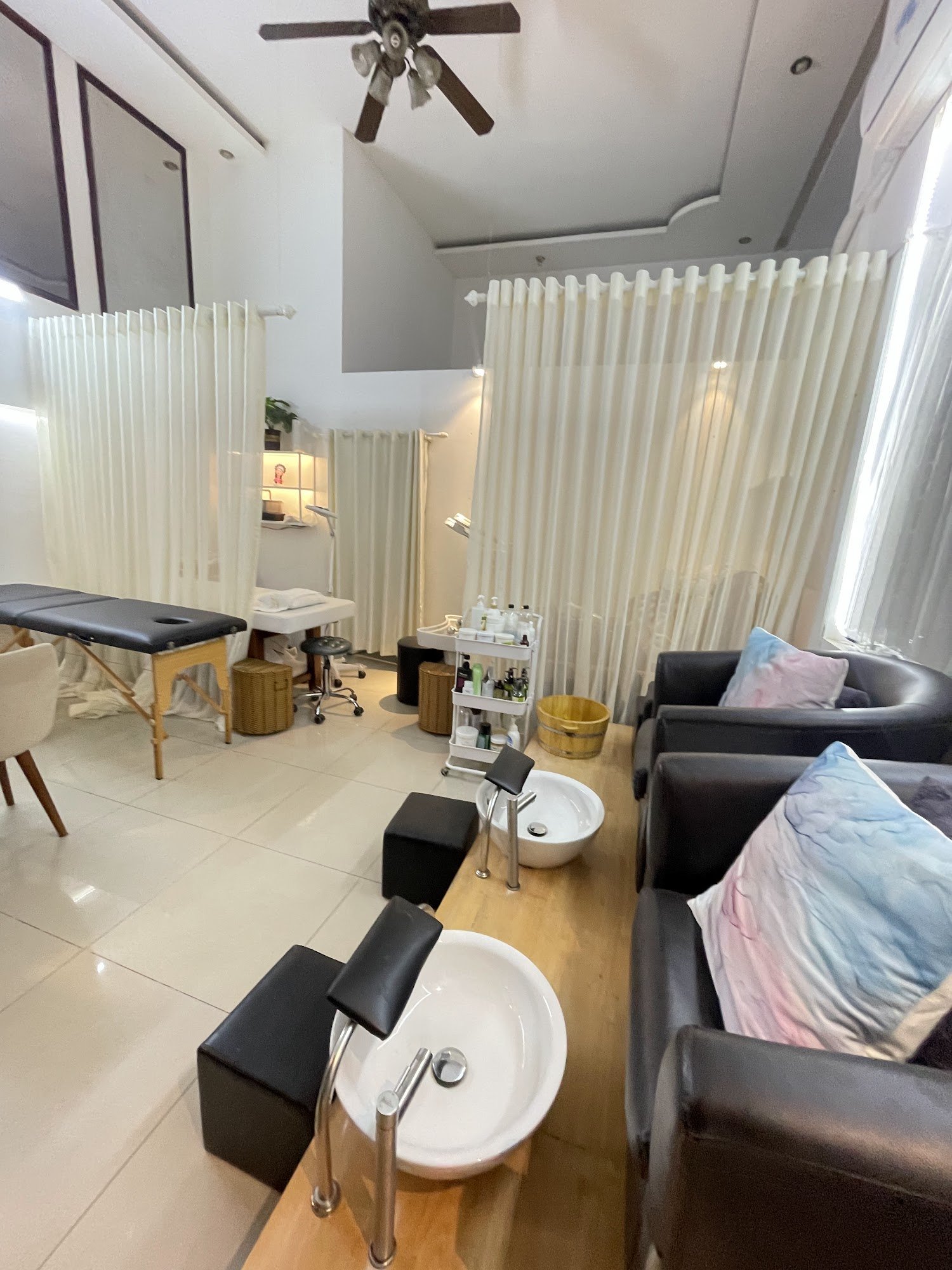COVE QUEEN BEAUTY SALON photo 3 in Thao Dien