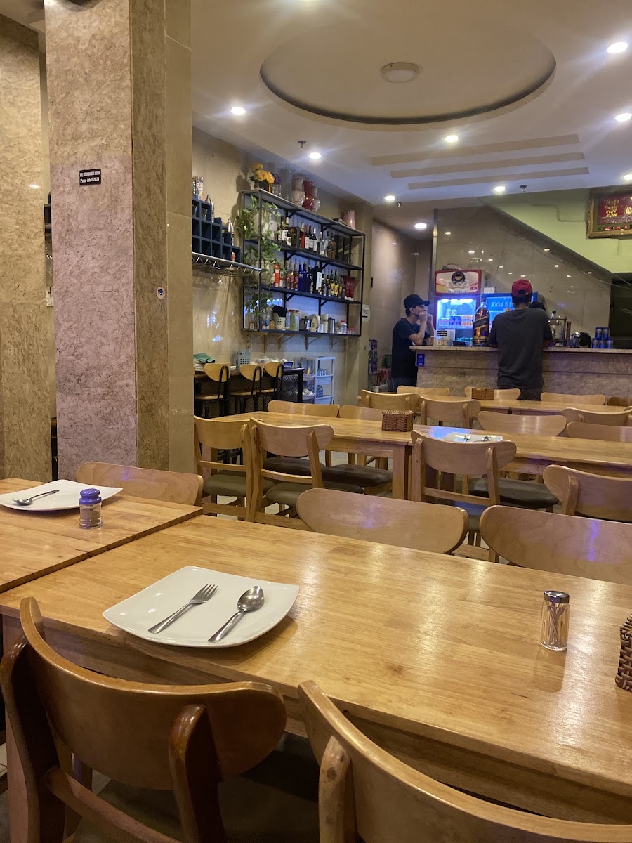 Delhi Darbar Indian Restaurant Saigon photo 6 in Thao Dien