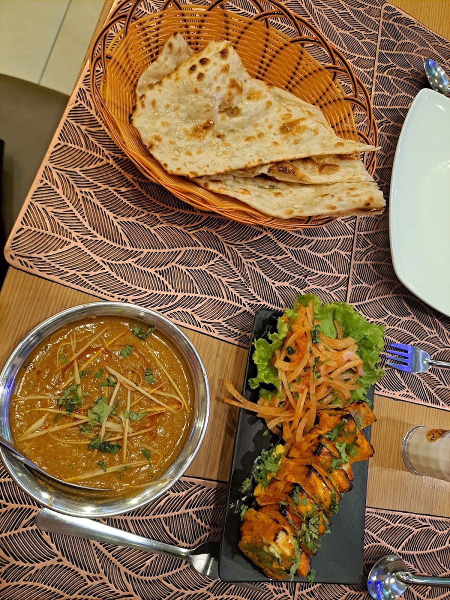 Delhi Darbar Indian Restaurant Saigon photo 8 in Thao Dien