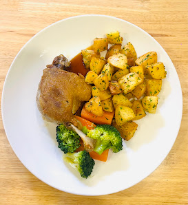 Roasted Chicken with Seasoned Potatoes and Mixed Vegetables