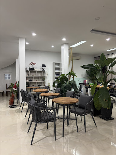 Délichi Wine Bar and Eatery photo 4 in Thao Dien