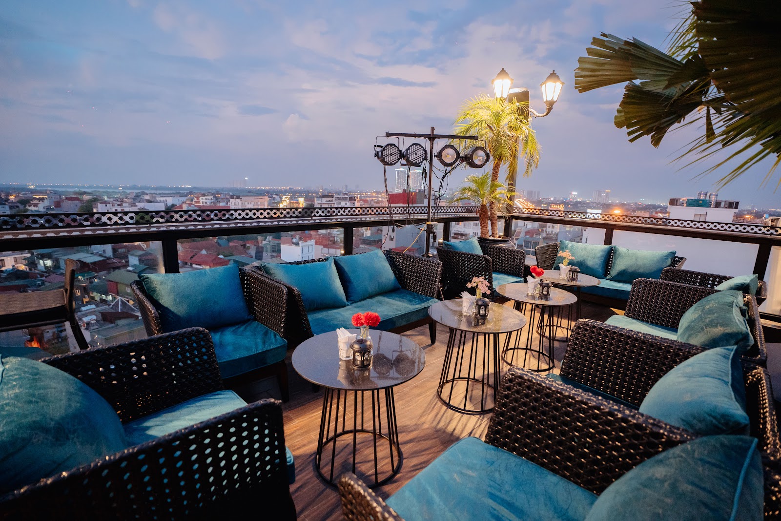 Diamond Sky Bar photo 5 in Ha Noi