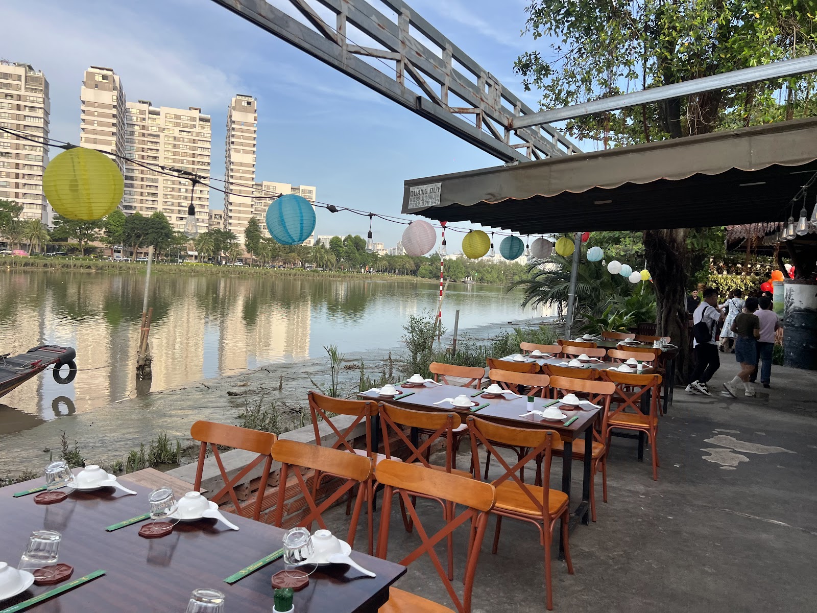 Din Ky Cu Lao Xanh - Vietnamese Restaurant in Thao Dien