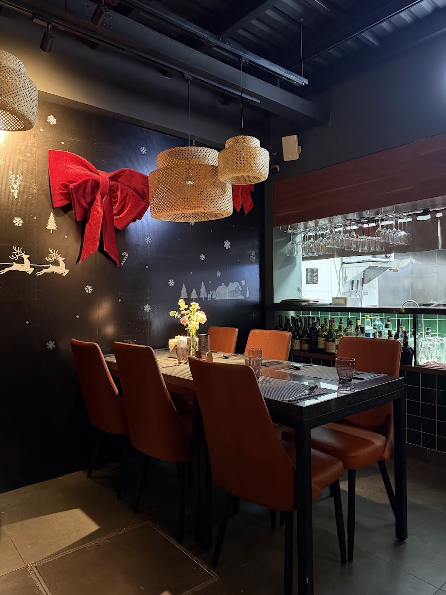 돈탐 - Dontam Thảo Điền photo 9 in Thao Dien