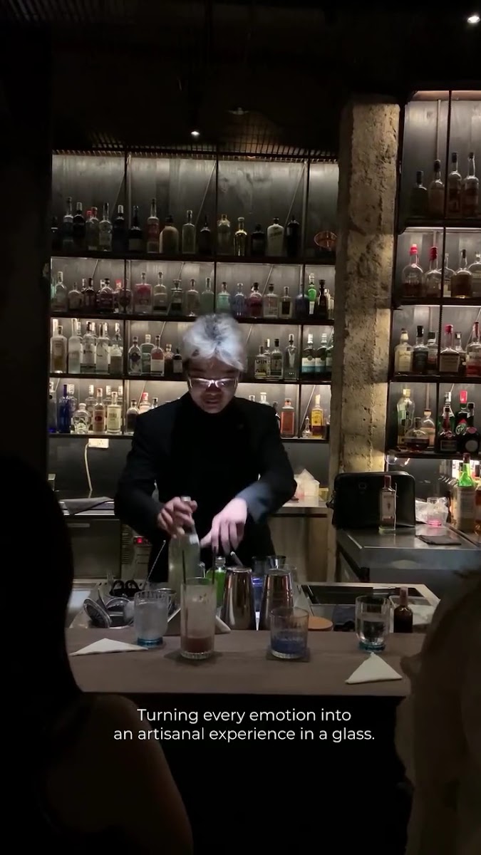 Drinking & Healing - Cocktail Bar in Thao Dien