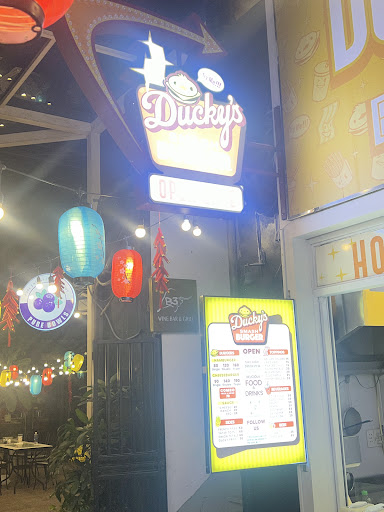 Ducky's Smash Burger photo 2 in Thao Dien