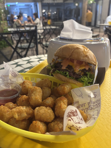 Ducky's Smash Burger photo 3 in Thao Dien