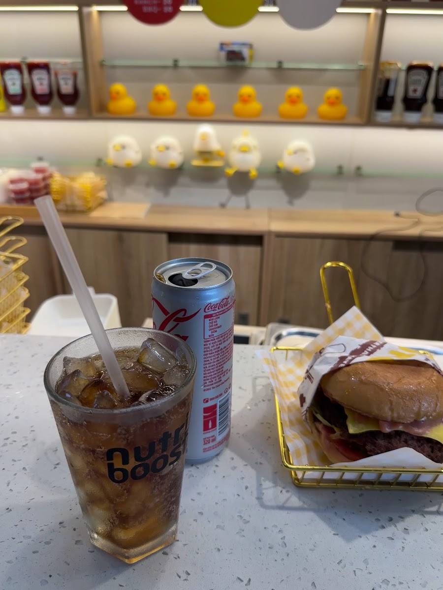 Ducky's Smash Burger photo 7 in Thao Dien