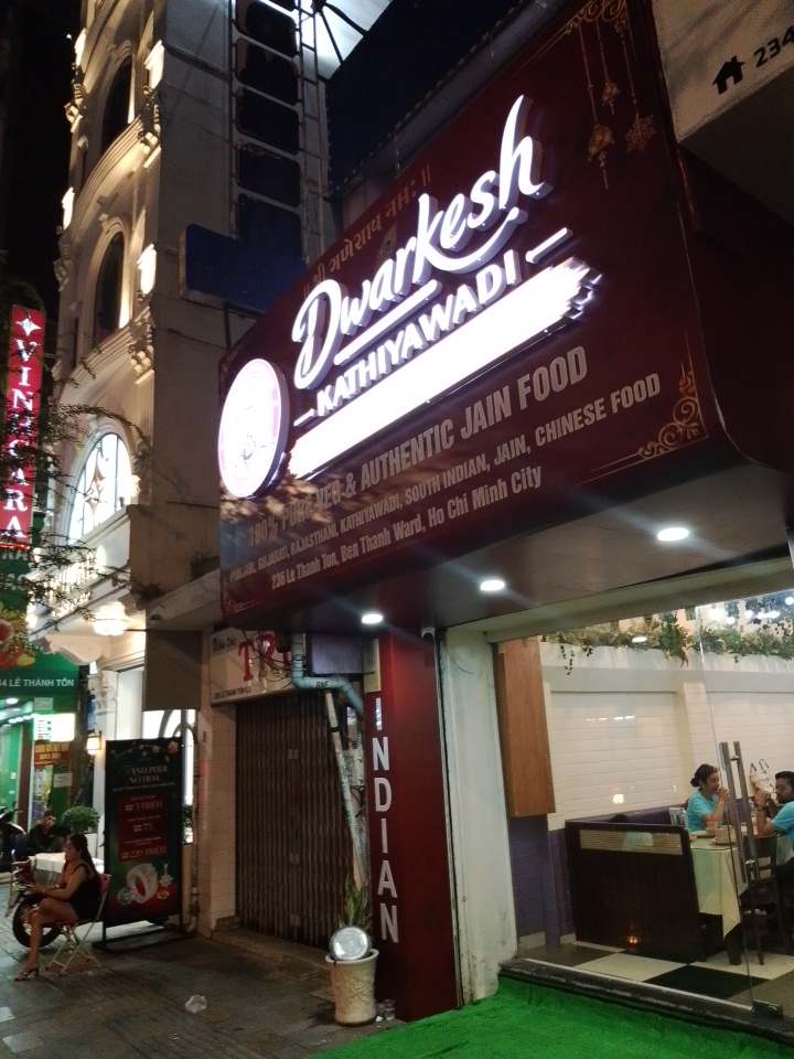 Dwarkesh Kathiyawadi Indian Restaurant - Gujarati Restaurant in Thao Dien