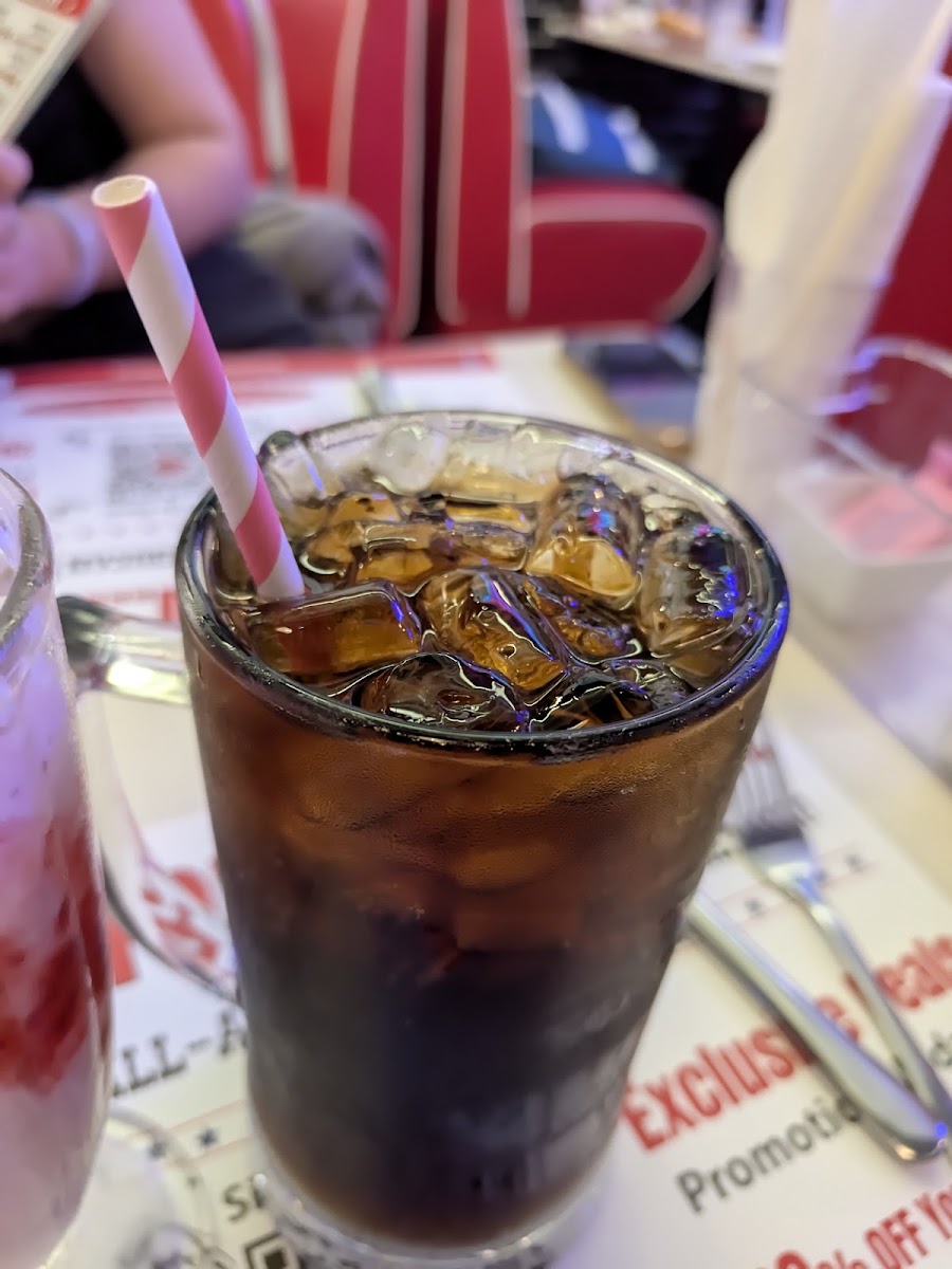 Eddie's (District 1) New York Deli & Diner photo 5 in Thao Dien