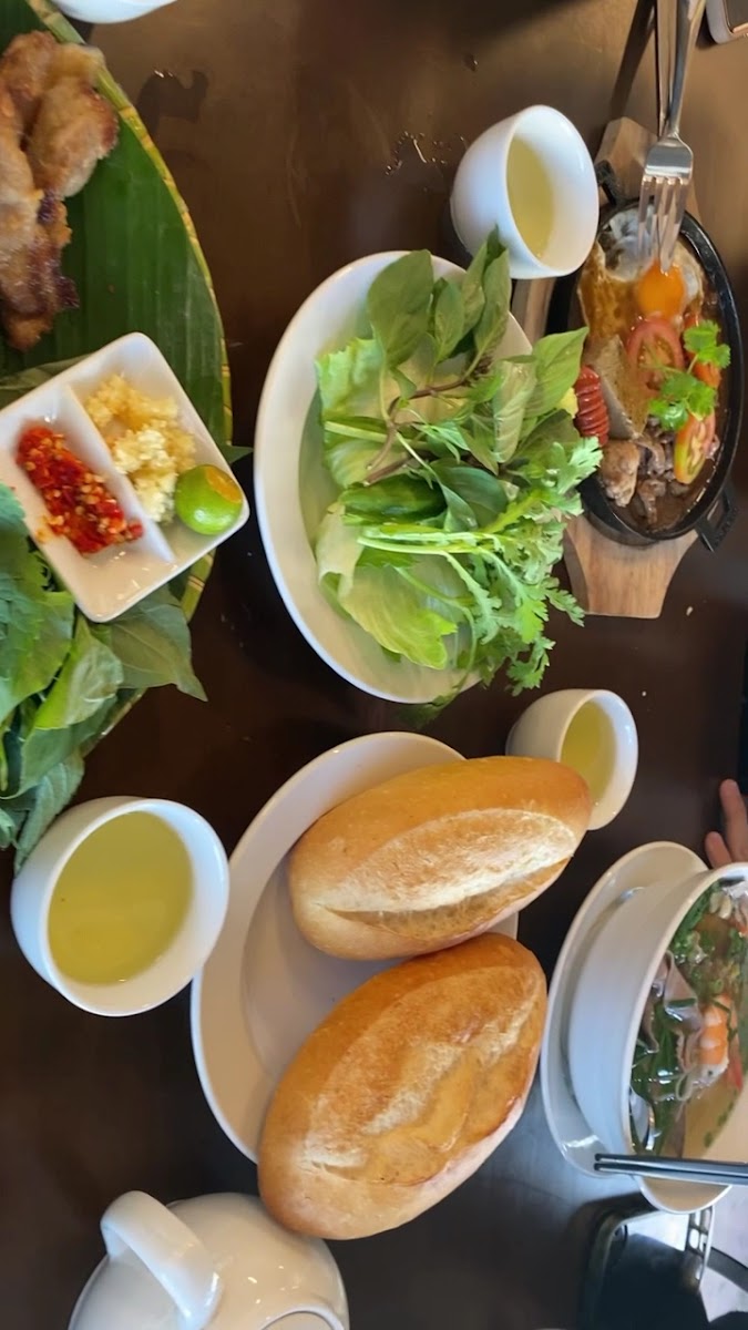 Elixir Lounge Bar in Saigon