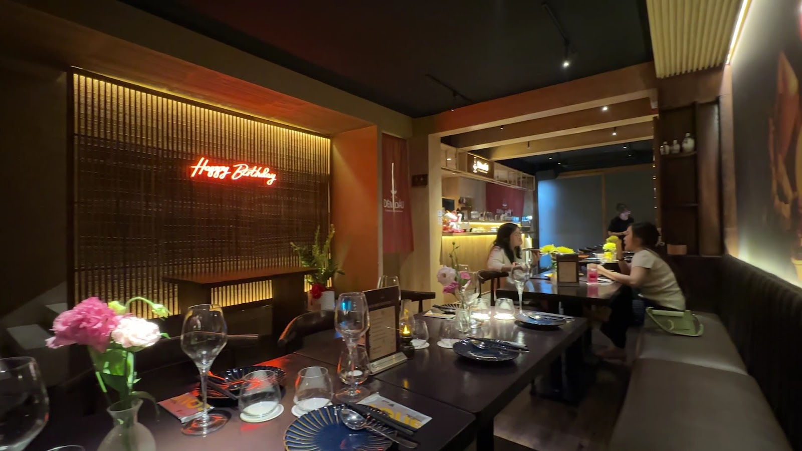 Đèn Dầu Thảo Điền - Ngo Quang Huy in Thao Dien