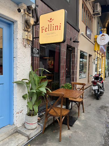 Fellini photo 3 in Thao Dien