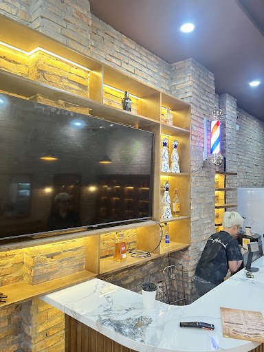 FOLK&FADE BARBERSHOP| BARBERSHOP THẢO ĐIỀN photo 5 in Thao Dien