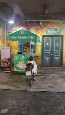 Givral Bakery photo 4 in Thao Dien
