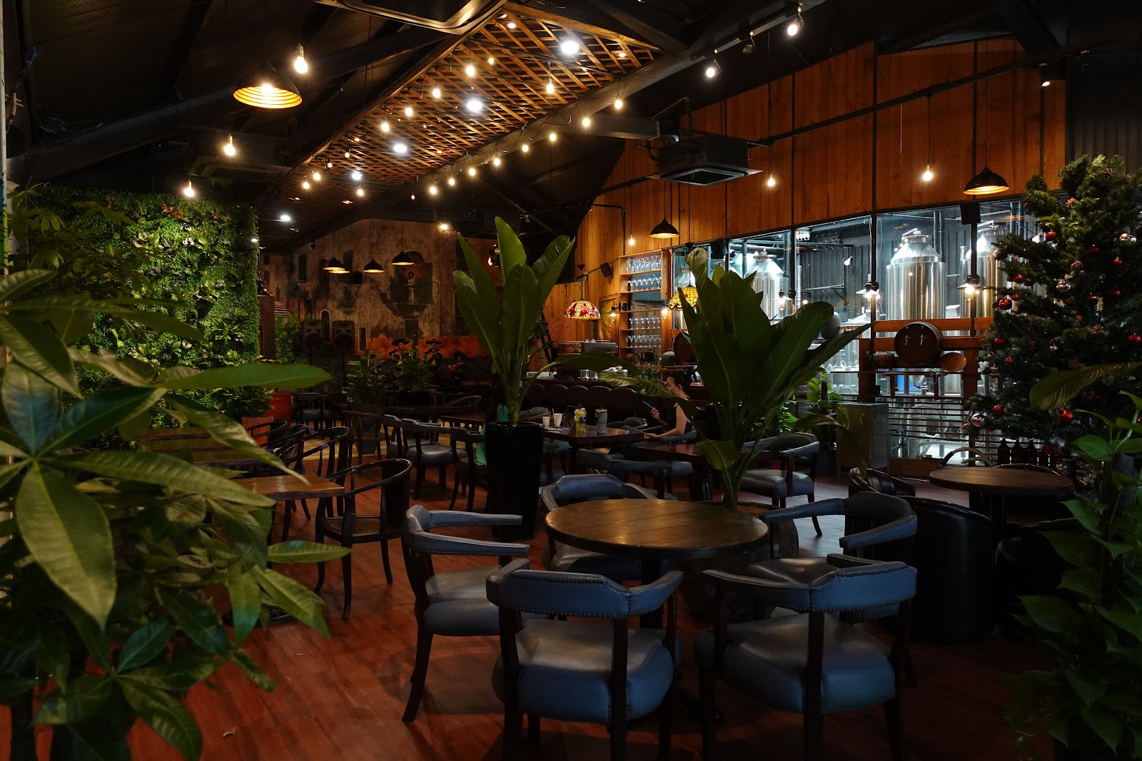 Golden Bird's Event & Coffee photo 1 in Thao Dien