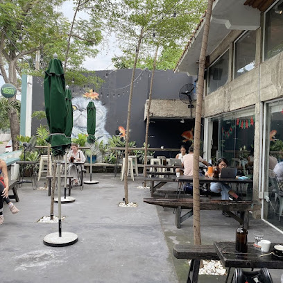Green Box | Đ. Lê Văn Miến | Thảo Điền Restaurant in Thao Dien - exterior
