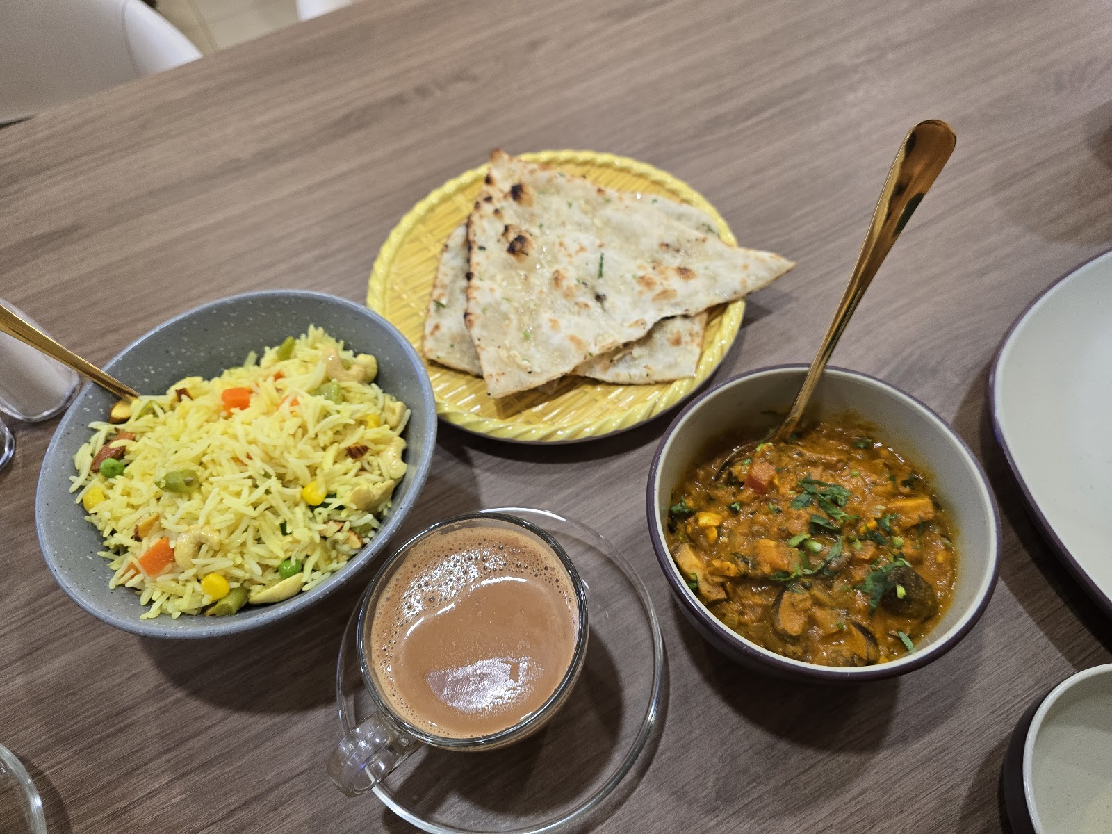 Gujarat Indian Restaurant photo 7 in Thao Dien