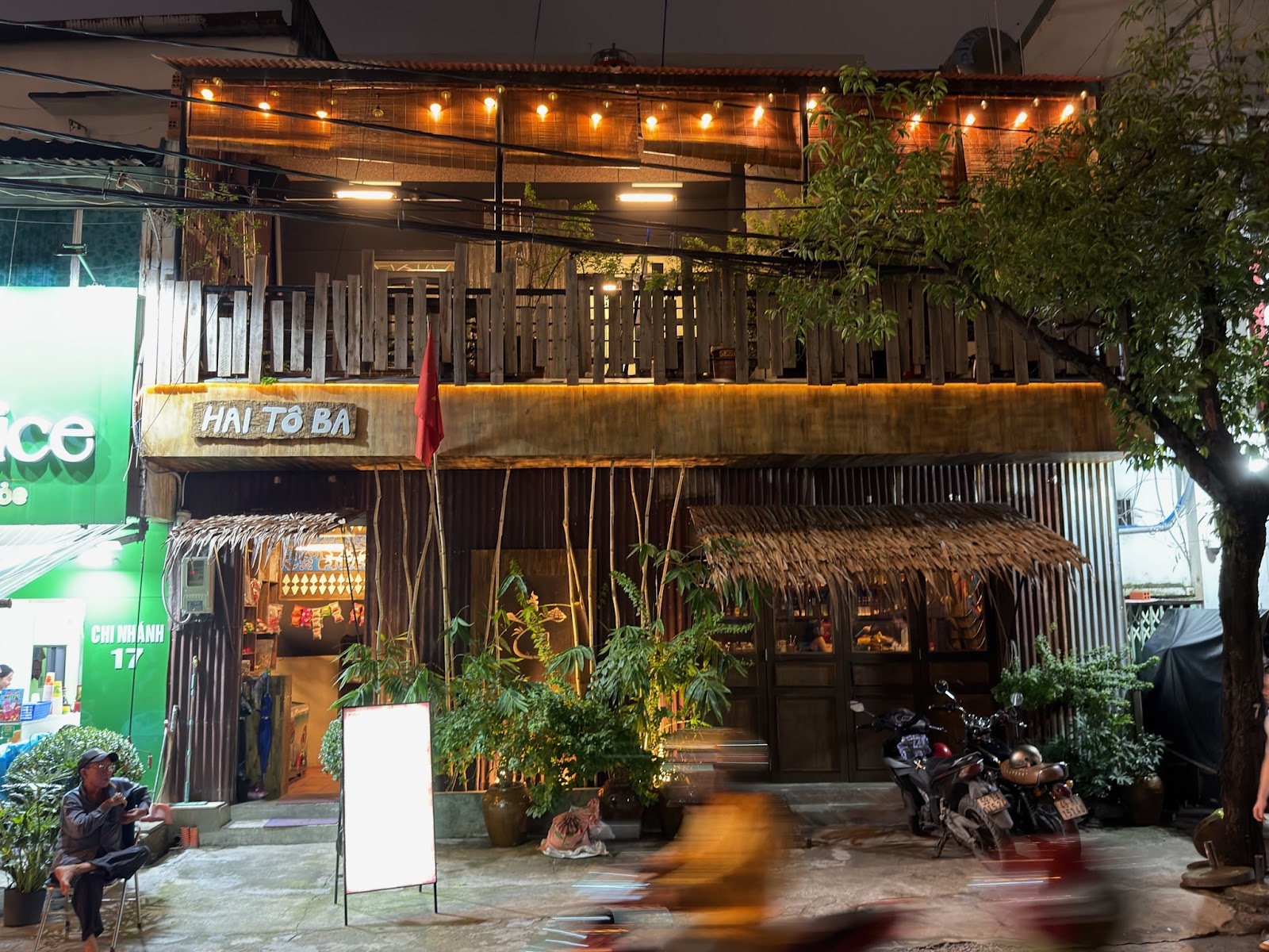 HAI TÔ Restaurant & Bar - Restaurants in Thao Dien
