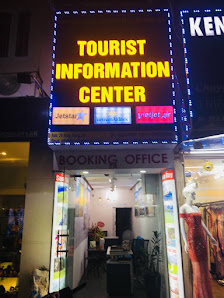Hanoi Motorbike Street Food Tours photo 3 in Thao Dien