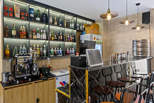 Hanoi Wanderlust Rooftop Bar photo 3 in Thao Dien
