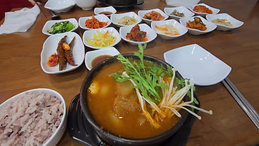 한솔식당 안푸점 HANSOL RESTAURANT Chi Nhánh An Phú photo 1 in Thao Dien