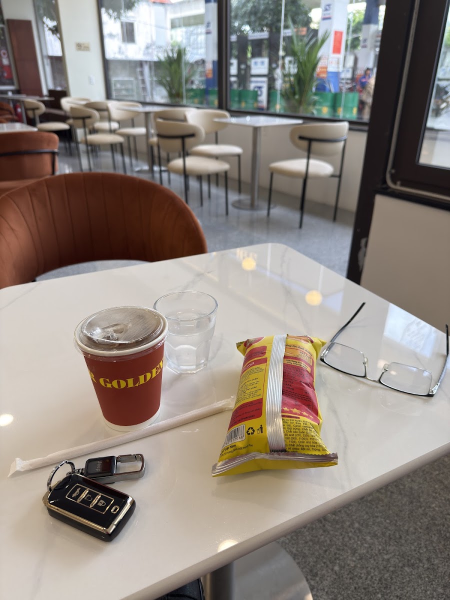 Her Golden Tea & Coffee Shop photo 2 in Thao Dien