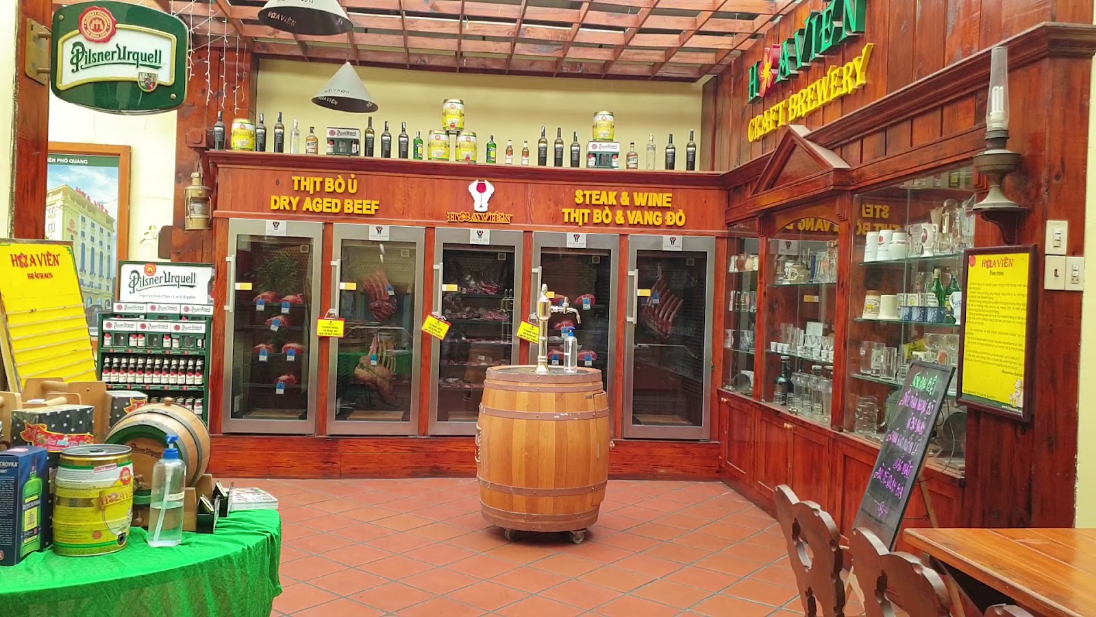 Hoa Viên Craft Brewery - Brewpub in Thao Dien