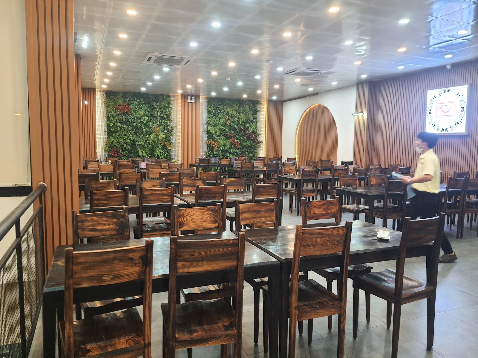 Hoang Ty Restaurant photo 7 in Thao Dien