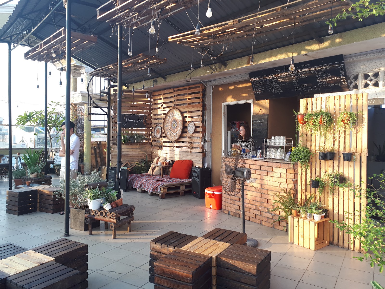 Hừng Hoa - Cocktail Bar in Thao Dien