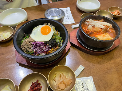 Kimchi Jjigae and Ramen
