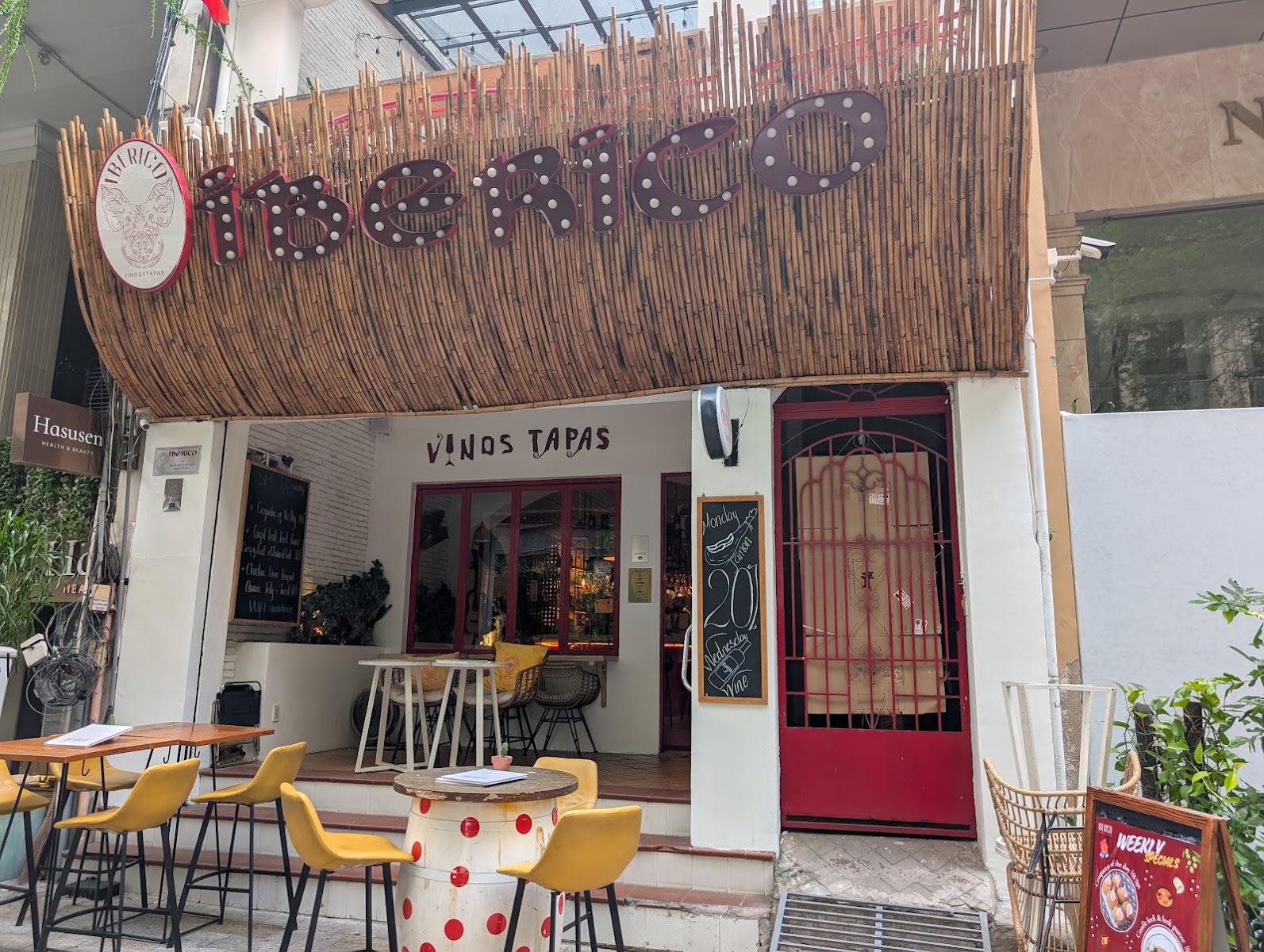 iBERICO - TAPAS y VINO Thi Sach - Spanish Restaurant in Thao Dien