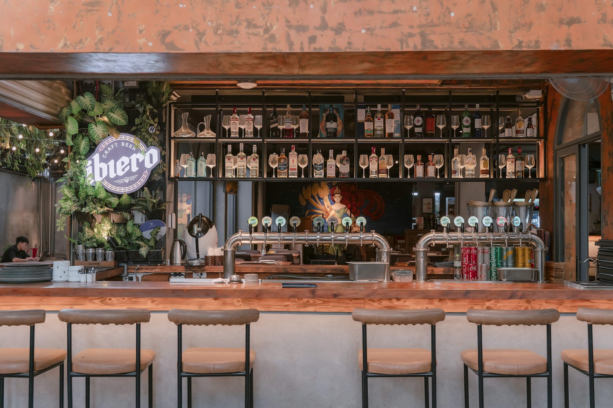 Ibiero in Saigon