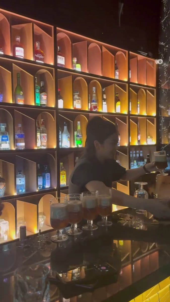 ILLUSION Bar on Xuan Thuy, Thao Dien