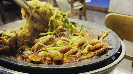 Sizzling Seafood Stir-fry