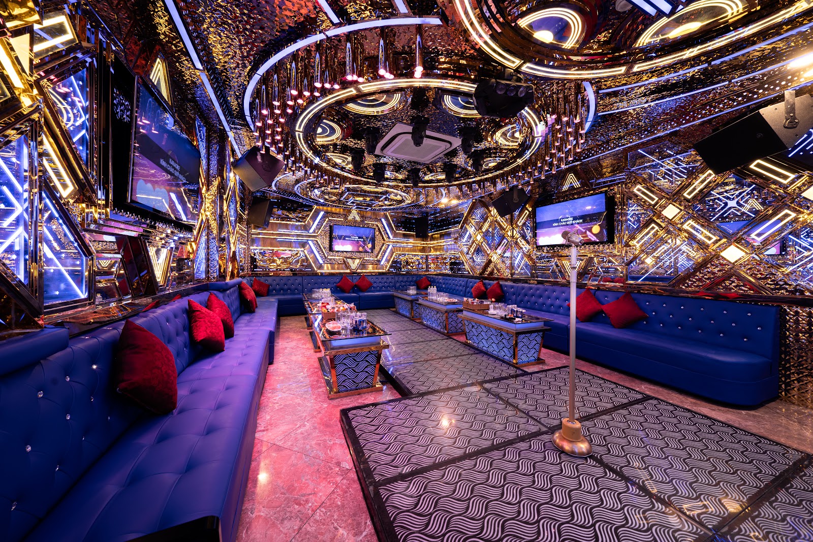 KARAOKE HOÀNG ĐẾ CAESARS photo 1 in Thao Dien
