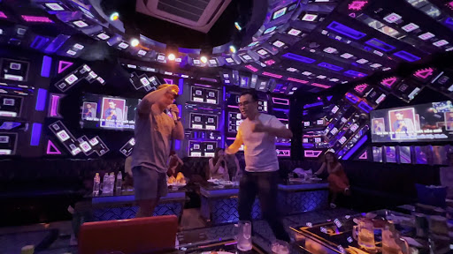 KARAOKE HOÀNG ĐẾ CAESARS photo 5 in Thao Dien