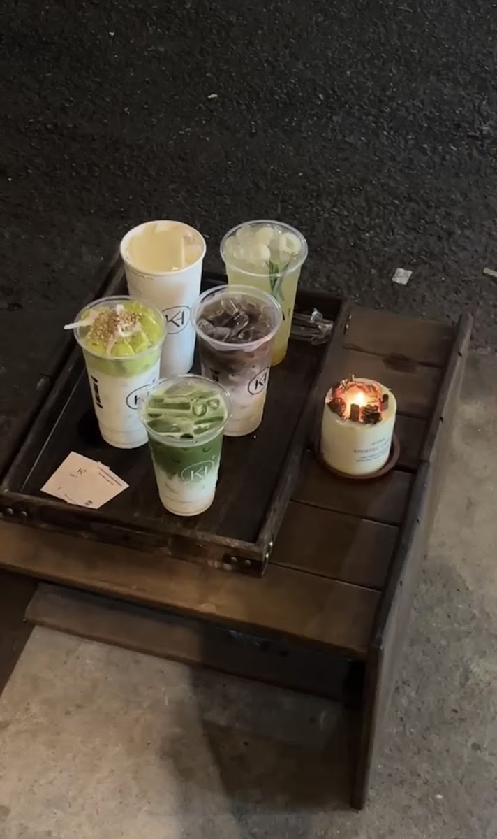 Khà Cà Phê Coffee shop in Ho Chi Minh City - exterior