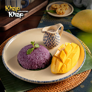 Purple Sticky Rice with Mango