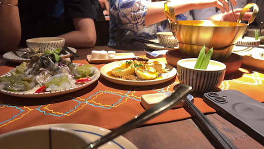 Vietnamese Seafood and Hot Pot Platter