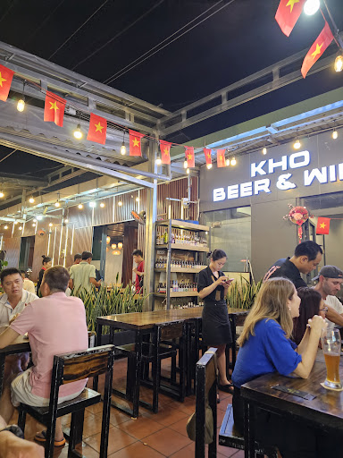 Kho Bia Nhập Tân Cảng photo 2 in Thao Dien