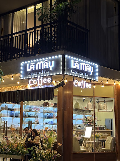 Là Mây Coffee & Tea Coffee shop in Ha Noi - exterior