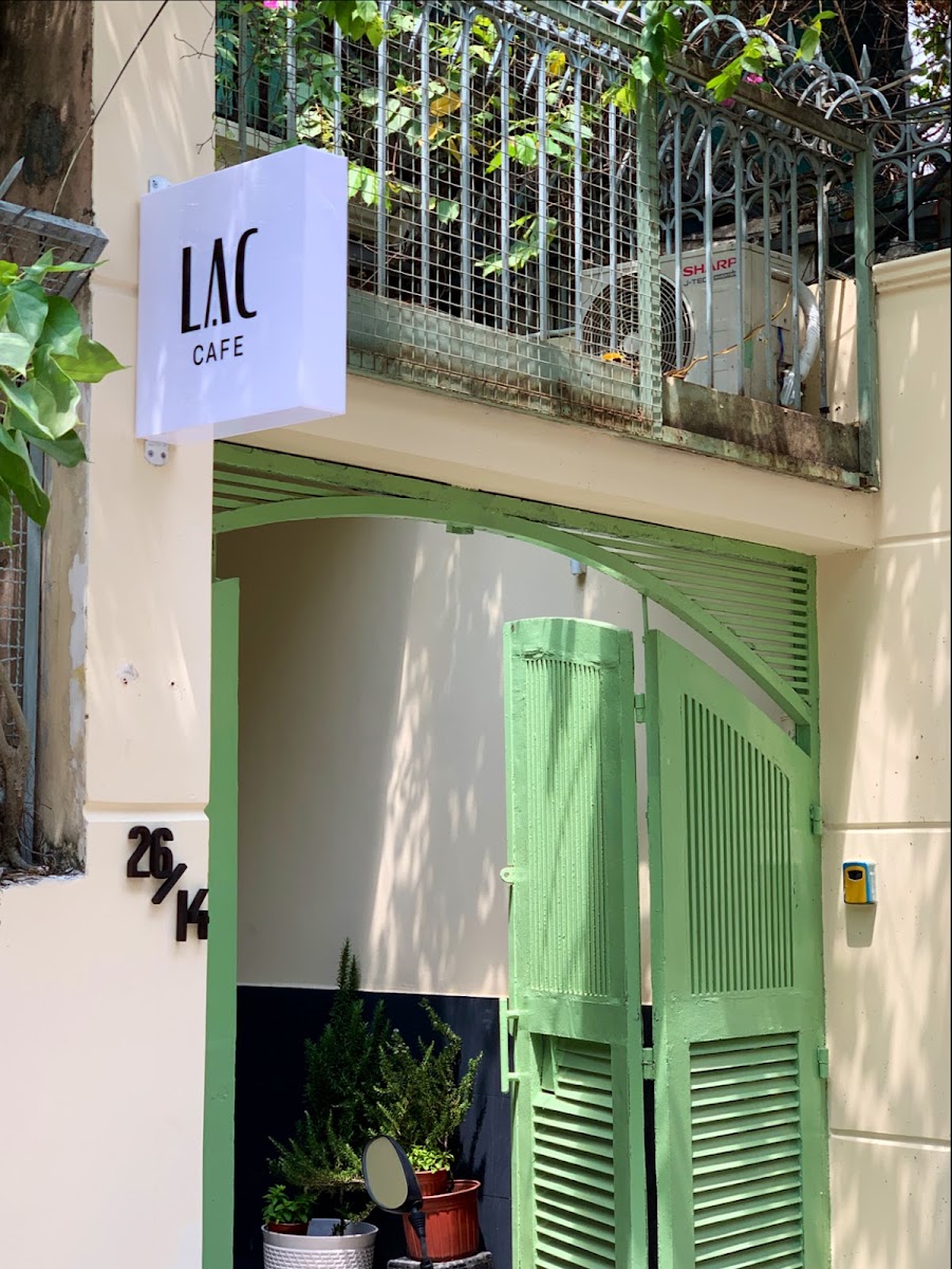 Lạc Cafe - Coffee Brewer & Roastery photo 3 in Thao Dien